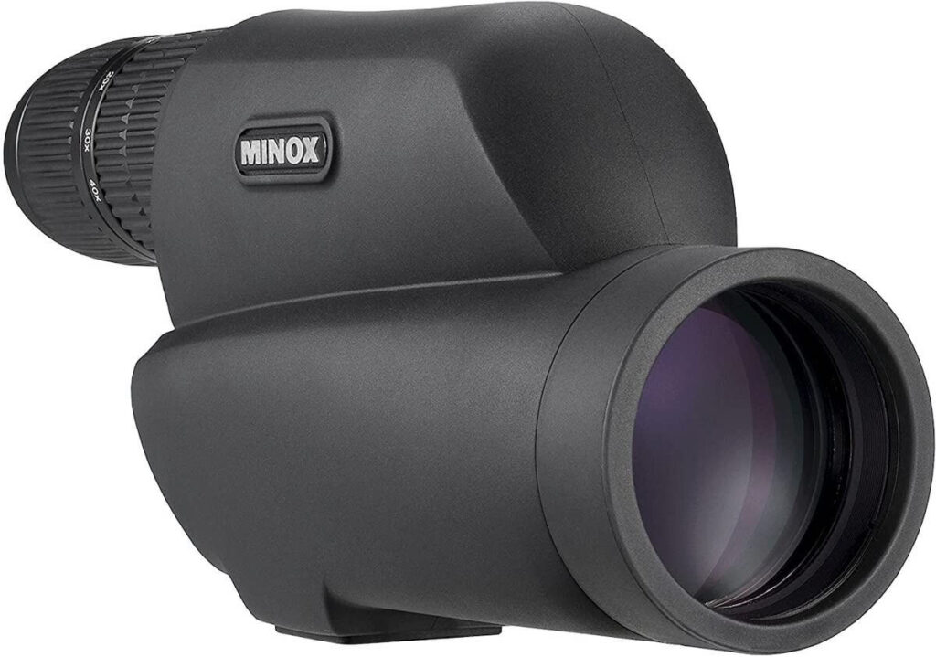 Das Minox Spektiv MD 60 Z auf weißem Grund.