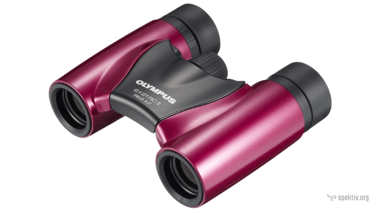 Fernglas für Kinder: Das Olympus 8x21 RCII eignet sich auch für junge Anwender.